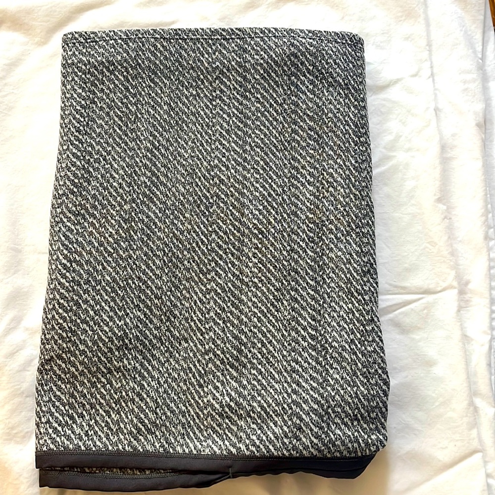 Lululemon Vinyasa Scarf/Wrap